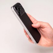 Süti silikon PhoneBack för iPhone 18 Pro - Kolsvart