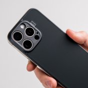 Süti PhoneBack i silikon för iPhone 17 Pro - Kolsvart