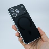 Süti PhoneBack for iPhone 18 Pro - Frosted Black Sea Salt