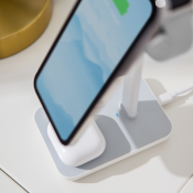 Twelve South HiRise Three - wireless charging with MagSafe for your Apple devices - White