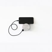 Usbepower AERO MINI Luxury Editon – Dubbel USB-laddare med stativ för iPhone och kabelspole - Silver
