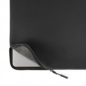 Pipetto Classic Fit Sleeve för MacBook Pro 14/Air 13.6 - Svart