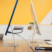 Twelve South BackPack iMac M1:lle - Valkoinen