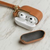 Moshi Pebbo Luxe för AirPods 3 - Karamellbrun