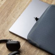 Moshi Pluma 14" Fodral för bärbar dator, MacBook Pro - Fiskbensgrå