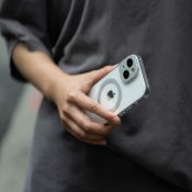 Moshi iGlaze til iPhone 15 Pro - Månesølv