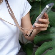 Moshi 2-i-1 håndleds-/kropsrem - Røgfarvet brun