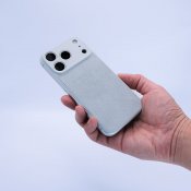 Süti NanoSuede PhoneBack for iPhone 17 Pro Max - Blue Aura