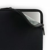 Pipetto Classic Fit-fodral för MacBook Neo - Svart