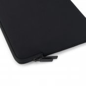 Pipetto Classic Fit-hylster til MacBook Neo - Sort