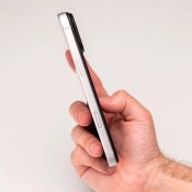 Süti Silicone PhoneBack för iPhone 18 Pro Max - Kolsvart