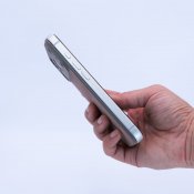 Süti Nano Suede PhoneBack för iPhone 17 Pro Max - sandsten