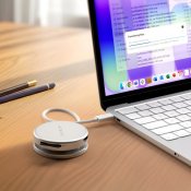 Satechi OntheGo™ 5-i-1 multiportadapter til MacBook Neo - Sølv