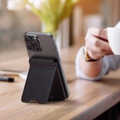 Satechi OntheGo™ Qi2 5K Magnetic Power Bank with Stand - Black