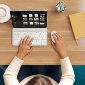 Satechi OntheGo™ Bluetooth Keyboard with Stand Nordic Layout - Sand