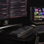 Satechi SM3 Slim mekanisk baggrundsbelyst Bluetooth-tastatur med US-engelsk layout - Mørk