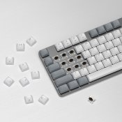 Satechi SM3 Slim mekaniskt bakbelyst Bluetooth-tangentbord med amerikansk engelsk layout - Ljusgrå