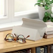 Satechi FindAll™ Vegan Leather Glasses Case with Apple Find My - Sand