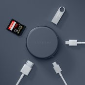 Satechi OntheGo™ 5-i-1-multiportadapter til MacBook Neo - Indigo