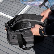 UAG Tech Tote med Dryout - Sort
