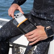 UAG Dryout Phone Rescue Pouch -kosteudenpoistopussi puhelimelle - Musta