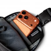 UAG Dryout Tech Sling -olkalaukku - Musta