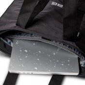 UAG Tech Tote med Dryout - Sort