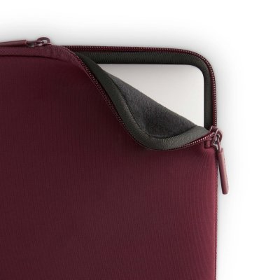 Pipetto Classic Fit Sleeve for MacBook Neo - Burgundy